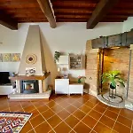 Anna's House