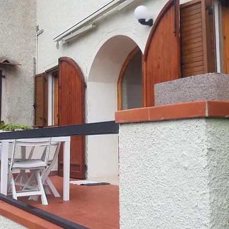 Anna's House Tatil Evi Lorenzana